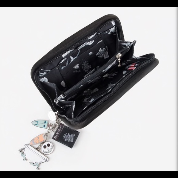 Harveys Nightmare Before Christmas Wallet - Picture 4 of 4